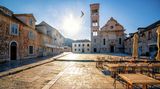 Počet turistů v Chorvatsku letos kvůli koronaviru klesl o 61 procent
