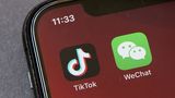 Nejstahovanější aplikací byl loni TikTok, předstihl Facebook Messenger
