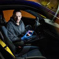 Lukáš Novák vtiskl interiéru originální skleněné prvky