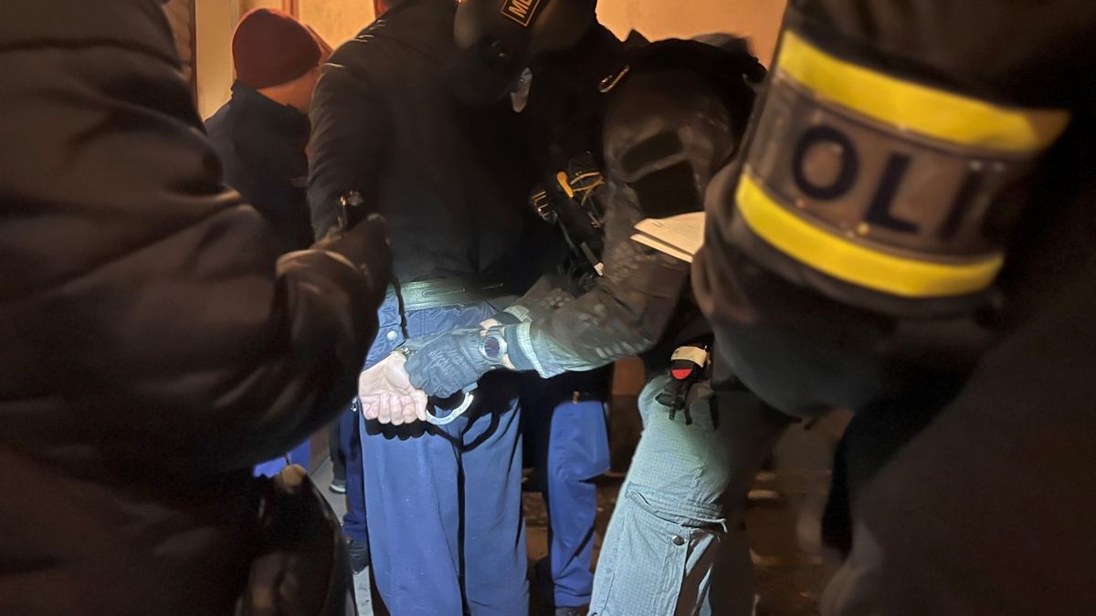 V Maďarsku zatkla policie osm lidí, kteří měli připravovat převrat s plánem nastolit vládu Skythů