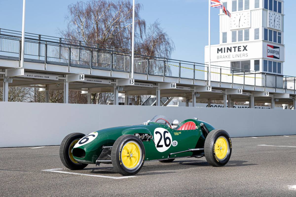 Lotus Type 12 je první formule 1 britské společnosti
