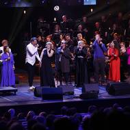  Na závěr koncertu zazněly písně Levandulová a Štěstí je krásná věc v podání všech interpretů.