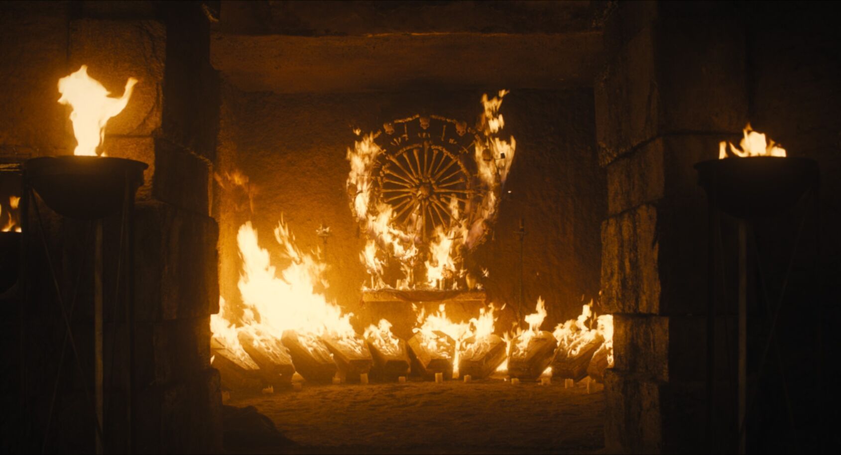Z filmu První znamení: Přichází satan!