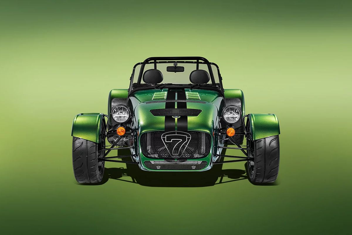 Caterham Seven končí s atmosférickým motorem, model 485 se loučí speciální edicí