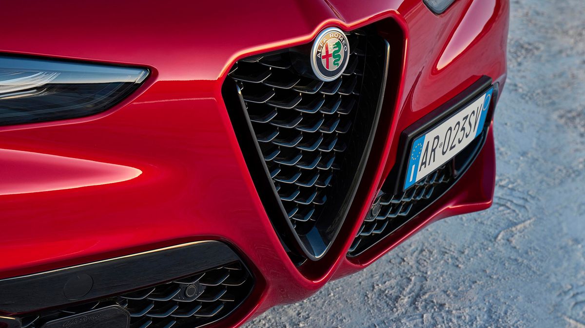 Příští generace Alfy Romeo Stelvio nabírá zpoždění