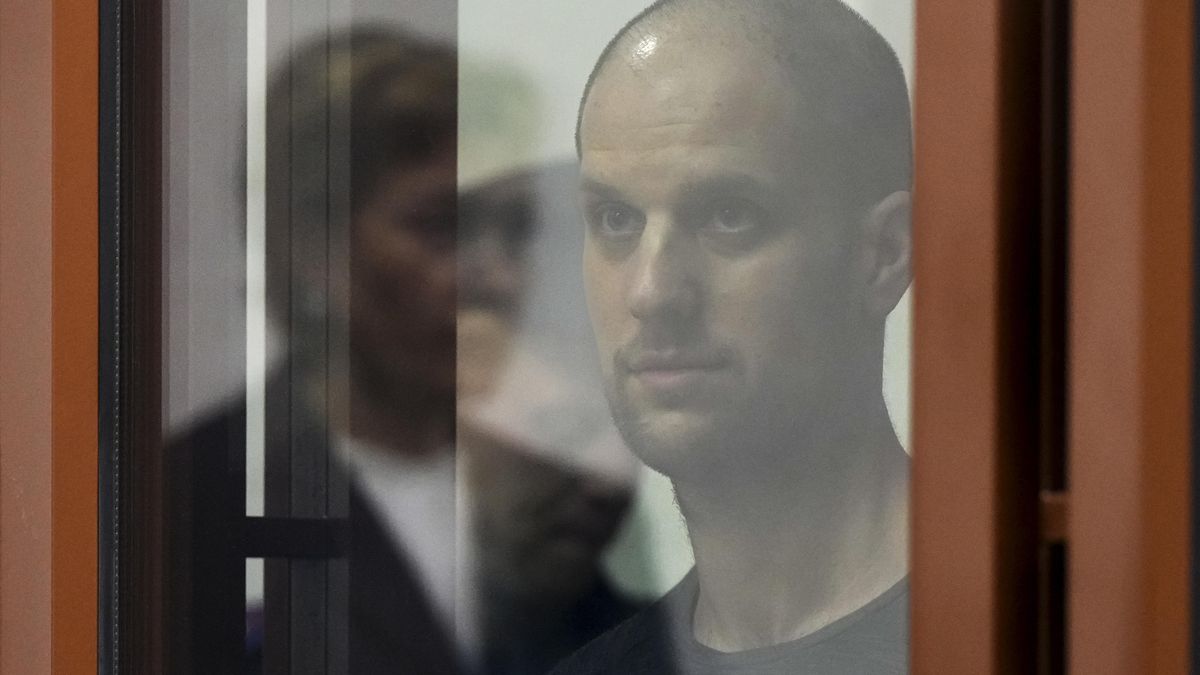 Ruský soud poslal amerického novináře Gershkoviche na 16 let za mříže