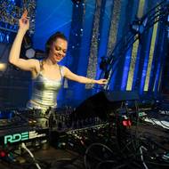 DJ Theresia na houseové scéně Beats for Love 2024.