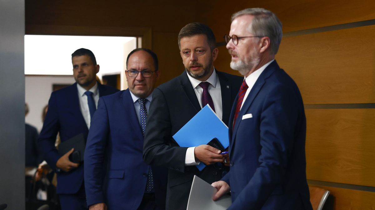 Kvůli blackoutu se v 16 hodin sejde Ústřední krizový štáb