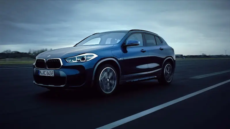Bmw X2 Prijizdi V Plug In Hybridni Verzi Na Elektrinu Je Zadokolkou Novinky Cz