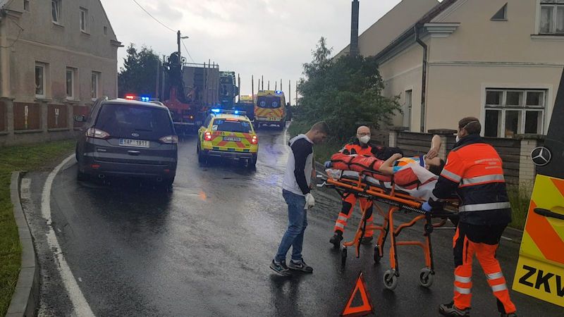 Za tragickou nehodu se dvěma mrtvými na Tachovsku policie obvinila řidiče