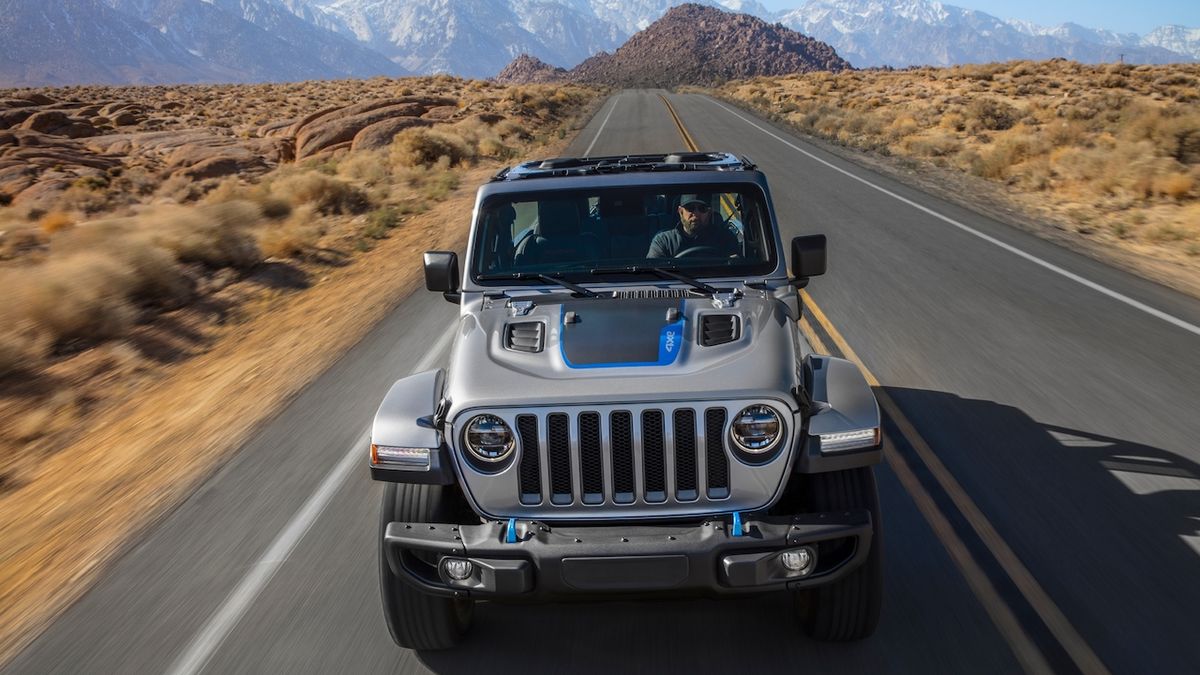 Jeep Wrangler Rubicon 4xe dorazí na trh v první polovině roku 2021.