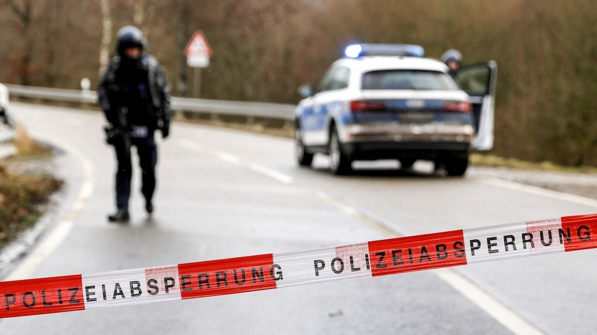 Otec čtyř dětí a vášnivý lovec měl zastřelit v Německu dva policisty