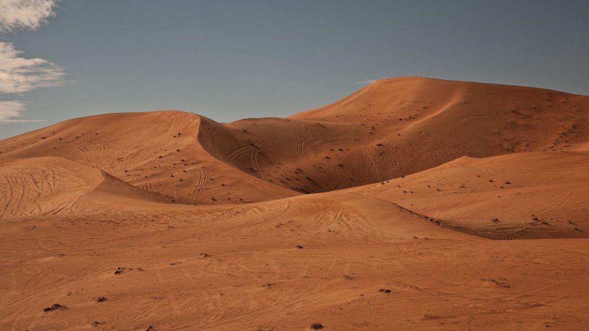Největší umělecké dílo světa vznikne v arabské poušti. Připomene pyramidu