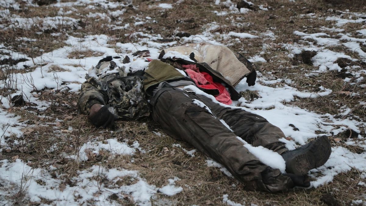 Mrtvý civilista v městě Volnovacha v Doněcké oblasti