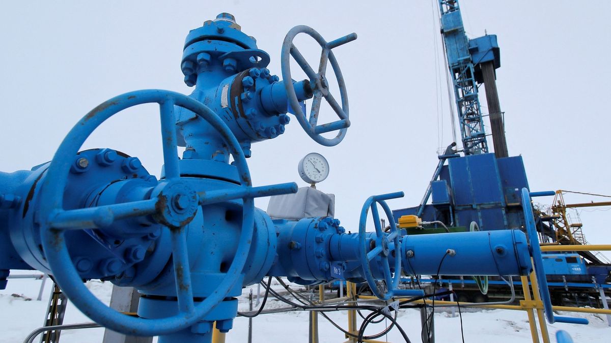 Gazprom si rezervoval větší kapacity v plynovodu přes Slovensko