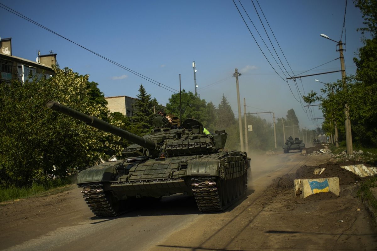 Ukrajinský tank v Doněcké oblasti 