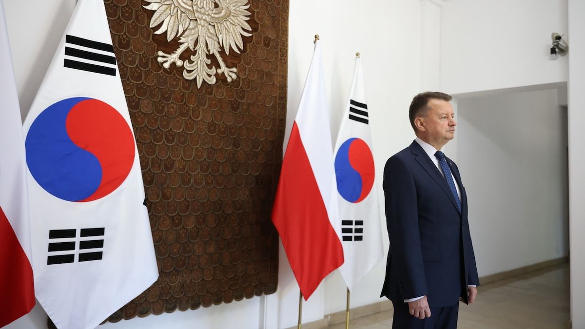 Polský ministr uzavřel zbrojní kontrakty s Koreou za téměř 340 miliard