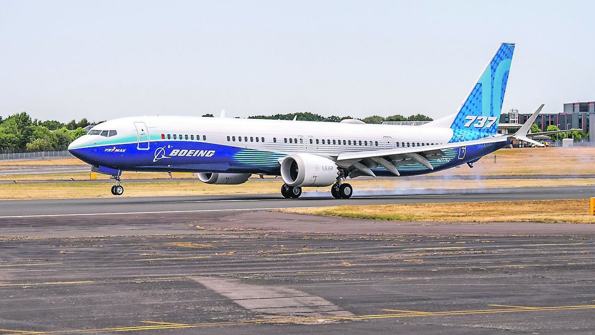 Boeing má potíže s certifikací největšího 737 MAX