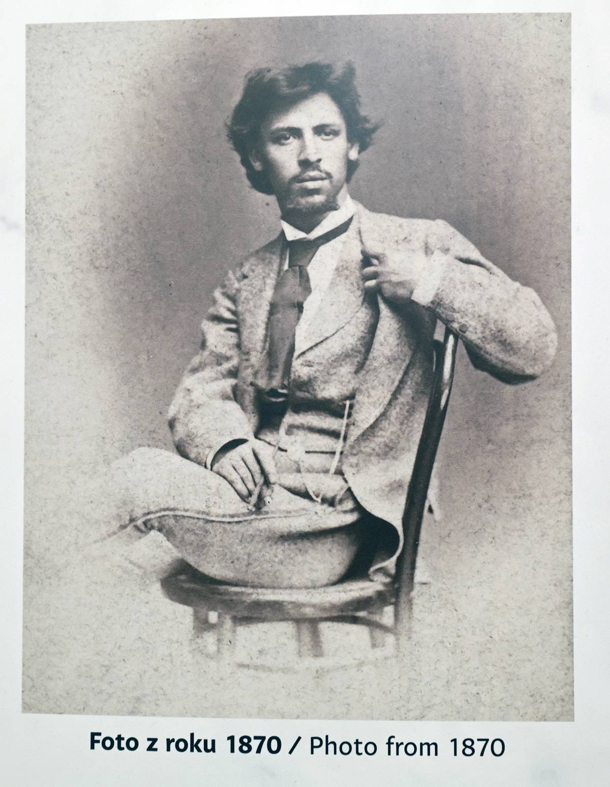 Josef V. Myslbek byl velmi pohledný muž. Fotografie z roku 1870.