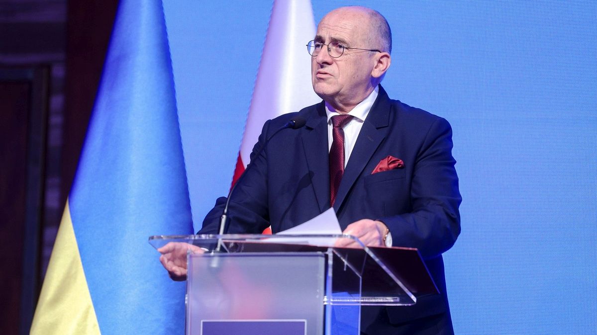 Šéf polské diplomacie se pustil do Ukrajiny, Duda mírní napětí