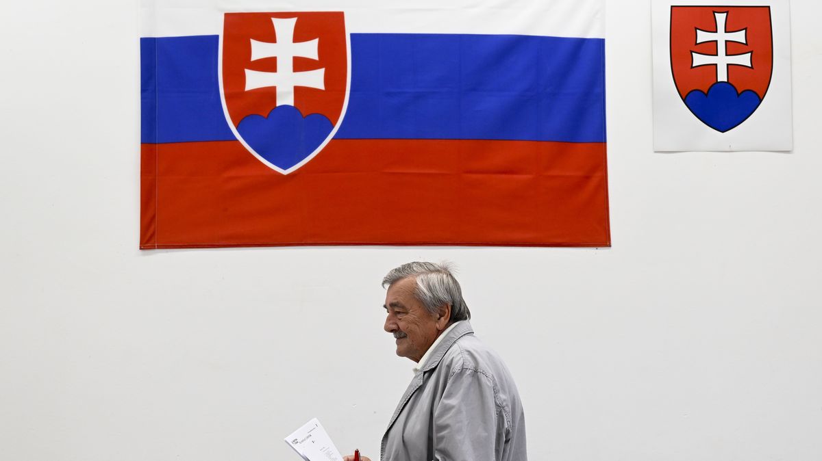 Slovenská ekonomika zpomalila, roste ale víc než česká