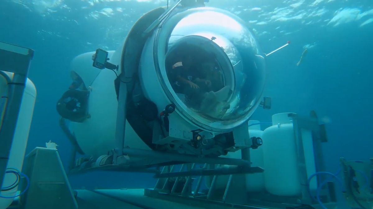 Imploze je z možných smrtí v ponorce tou asi nejmilosrdnější