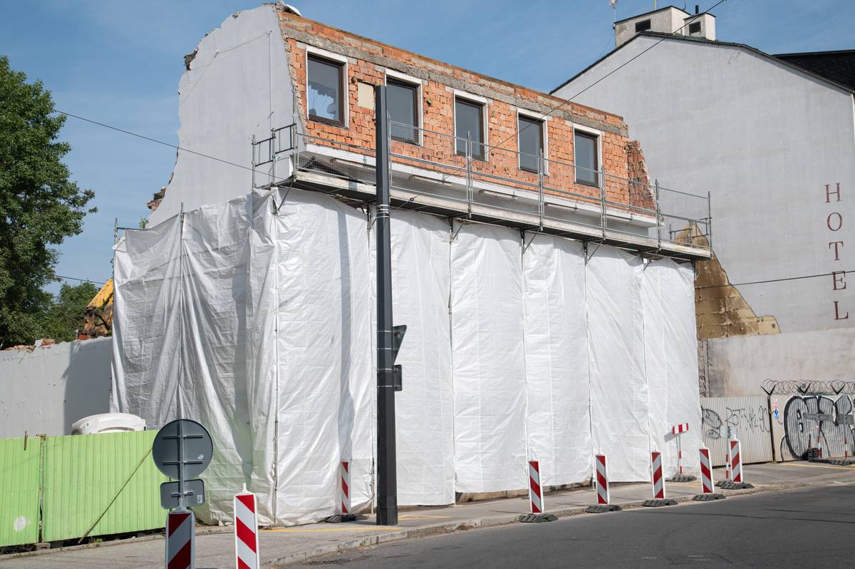 Objekt Discolandu převzal developer Petr Michovský a plánuje jej předělat na bytový dům, který však bude zahrnovat i klubové zařízení v přízemí a podzemním podlaží