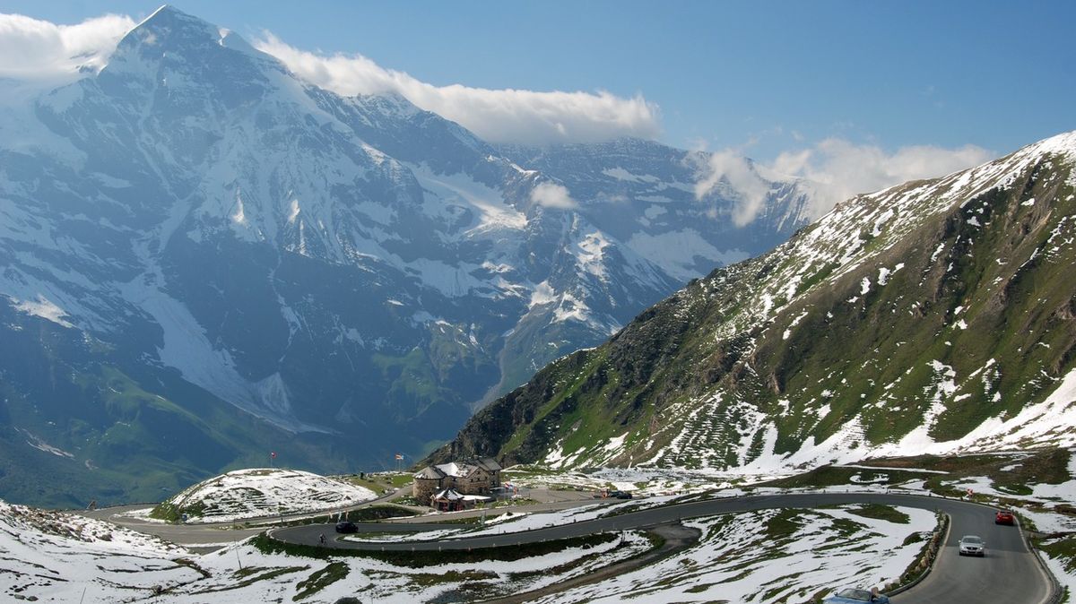 Na rakouském ledovci našli tělo muže pohřešovaného od roku 1971