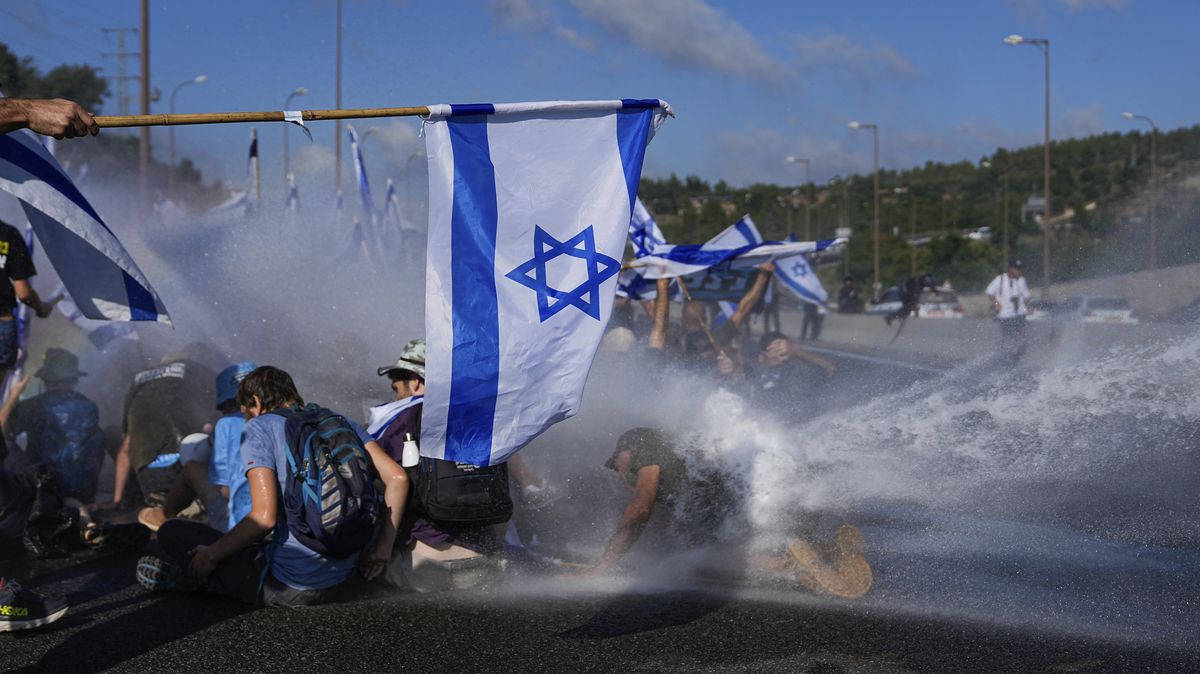 Izrael ochromil den odporu proti vládě