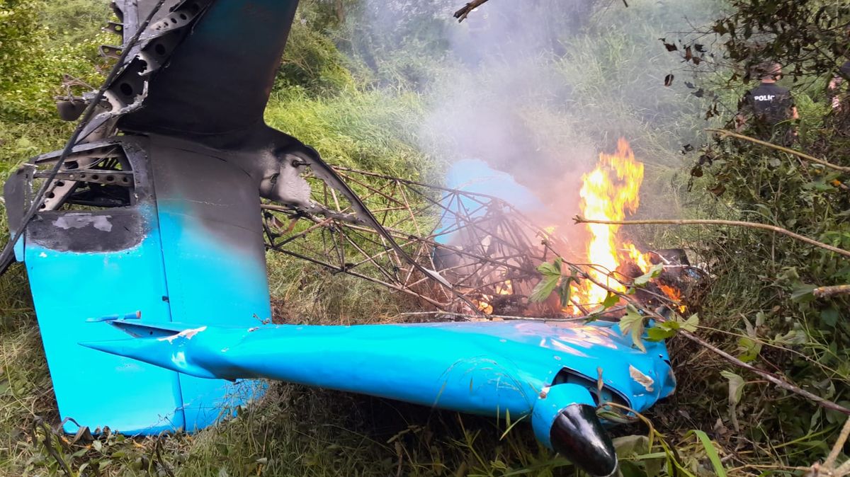 Na Slovensku havarovalo malé letadlo, pilot uhořel