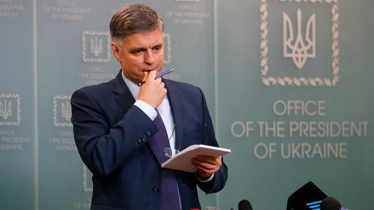 Zelenskyj odvolal ukrajinského velvyslance v Británii, který ho kritizoval za „nezdravý sarkasmus“