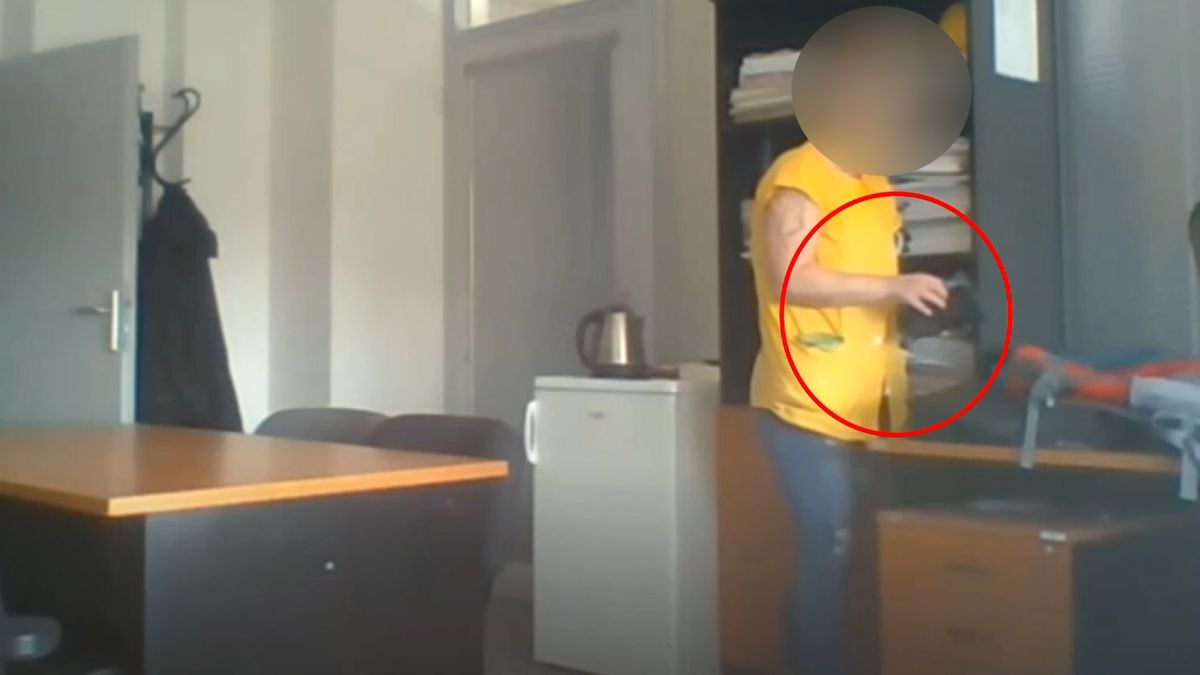 Videopast odhalila uklízečku, která vykrádala kanceláře. Peníze si schovala do vaginy