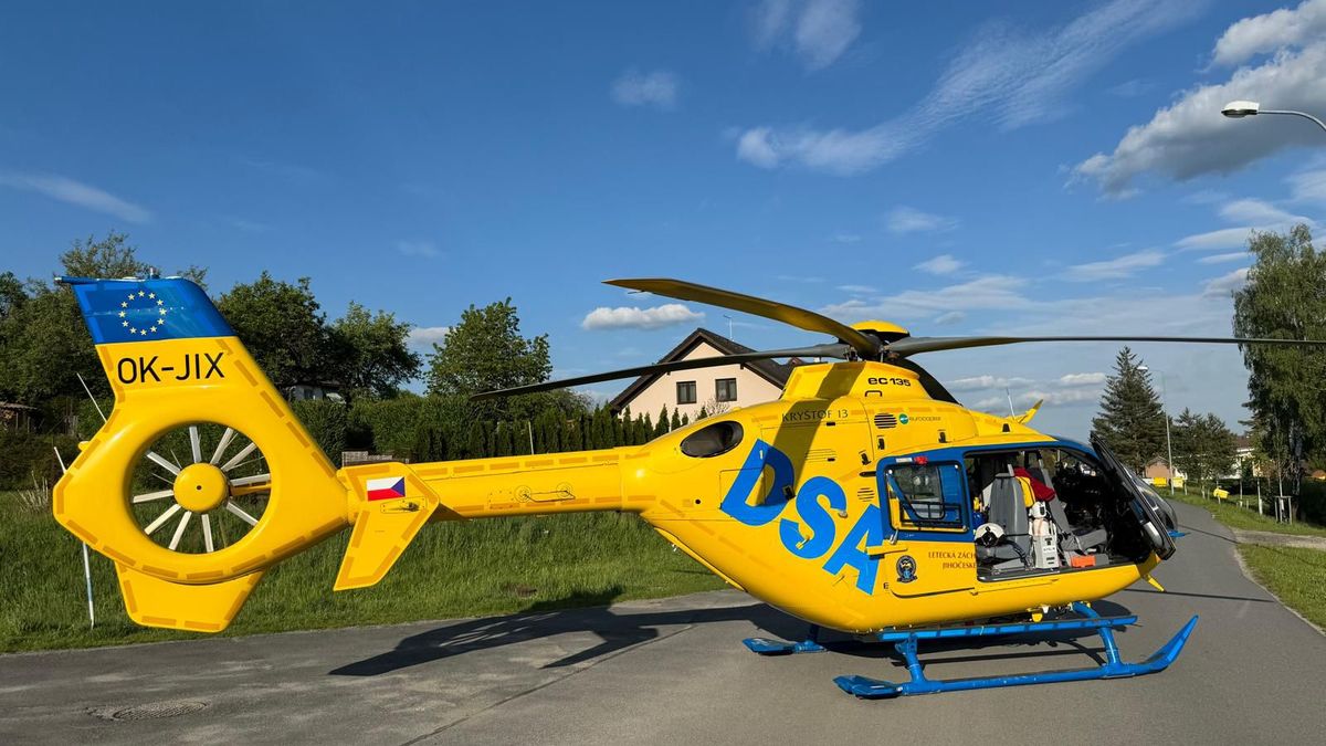 Dvě vážné nehody na jihu Čech. Pro těžce zraněné letěl vrtulník