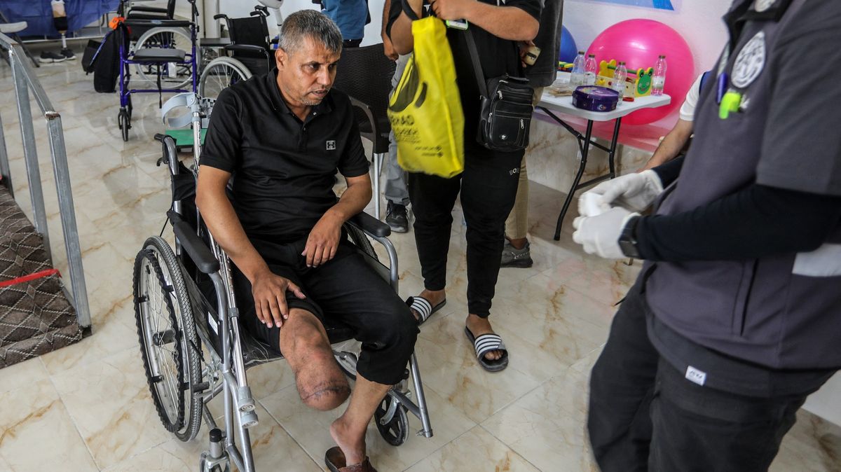 Jako mučení. Izraelští zdravotníci popsali zacházení s palestinskými pacienty