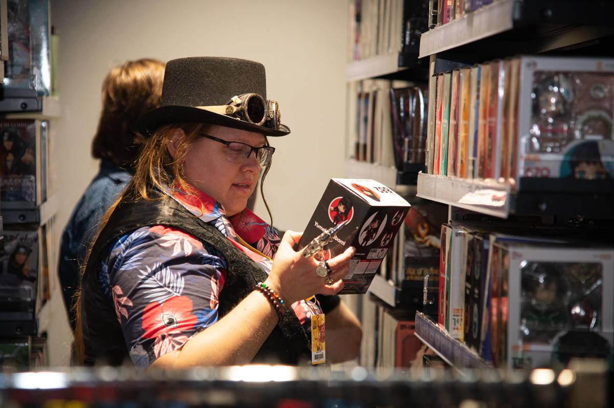 Fanoušci si neodpustili návštěvu všemožných stánků s předměty s komiksovou, videoherní a filmovou tematikou