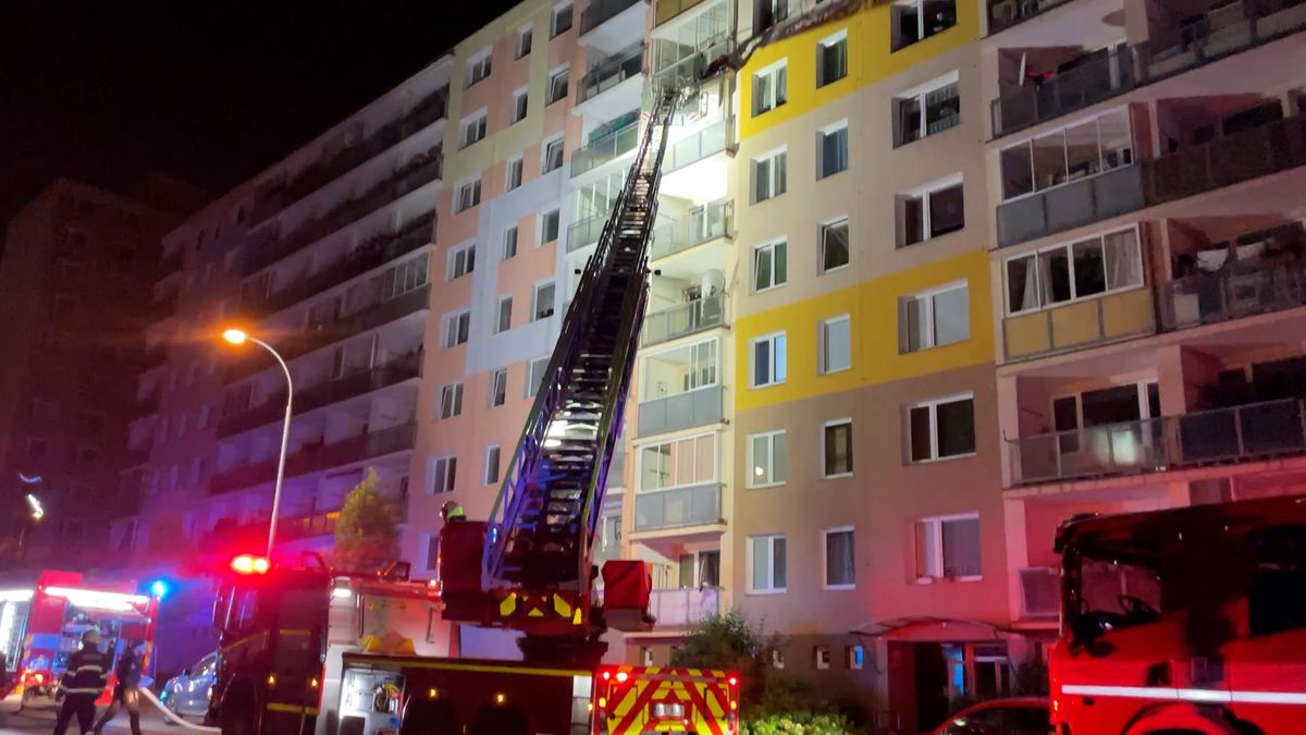 V Plzni hořel byt v paneláku. Požár způsobila nabíjená baterie elektrokoloběžky