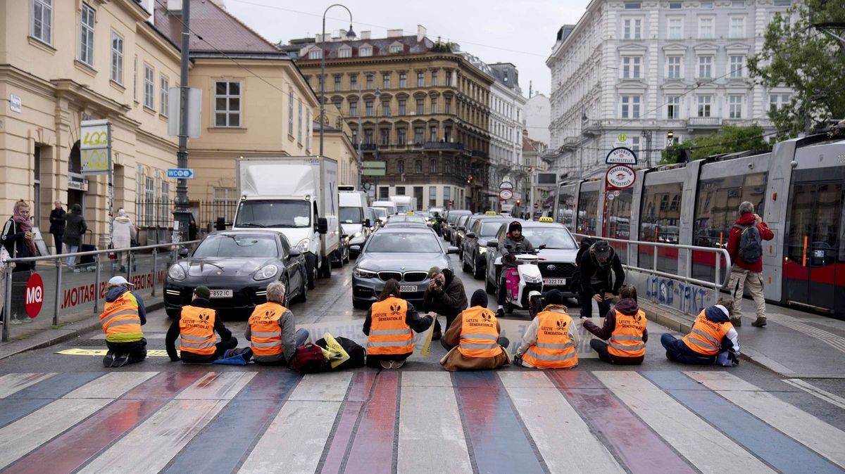 Rakouští klimatičtí extremisté ohlásili konec protestů