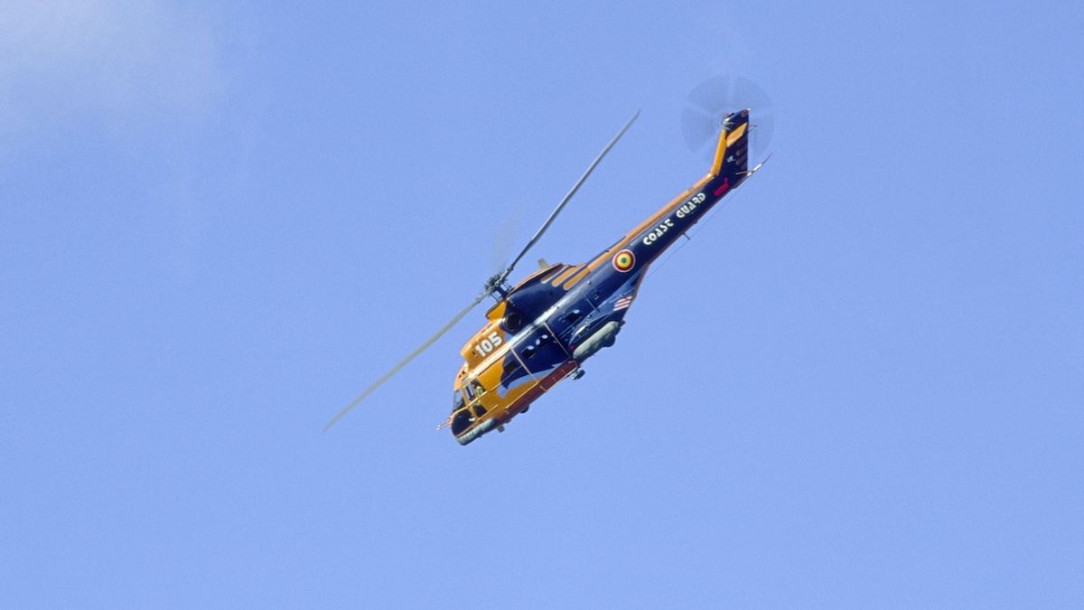 Vrtulník pátrající po zmizelé stíhačce v Rumunsku se zřítil, sedm mrtvých