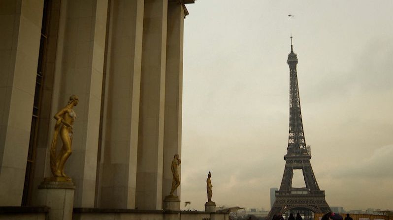 Eiffelova věž povyrostla o šest metrů