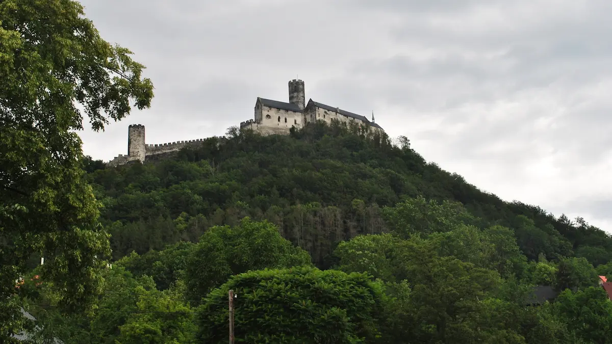 Na hradu Bezděz skončil středověk, po 762 letech se dočkal klasických toalet