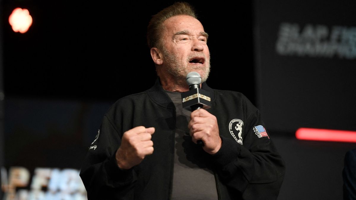 „Máme krev na rukou.“ Schwarzenegger kritizoval Evropu za nákup ruské ropy