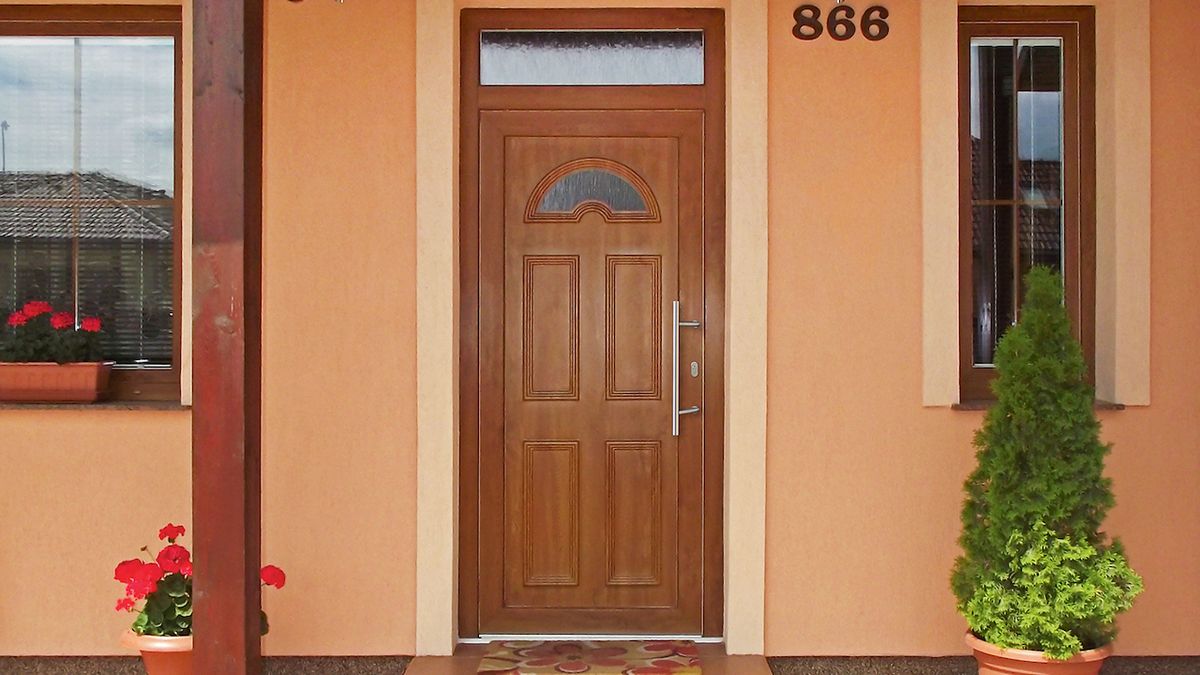 Vchodové dveře jsou vizitkou domu i majitele