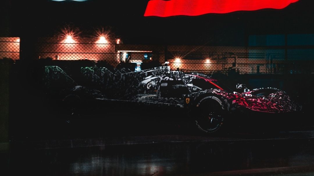 Prototyp Ferrari pro Le Mans natočen při testování