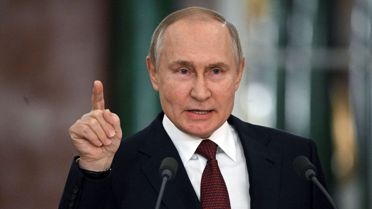 Putin cítí, že mu teče do bot, a chce se zbavit odpovědnosti za válku, tvrdí američtí analytici