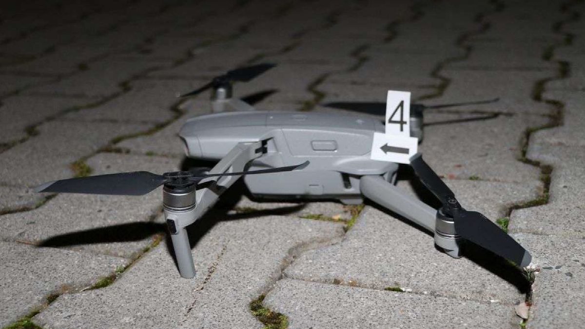 Zvědavec dronem ohrozil zásah vrtulníku, který převážel těžce zraněnou pacientku