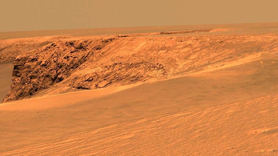 Život na Marsu mohou pomoci odhalit anomálie gravitačního pole, tvrdí čeští vědci