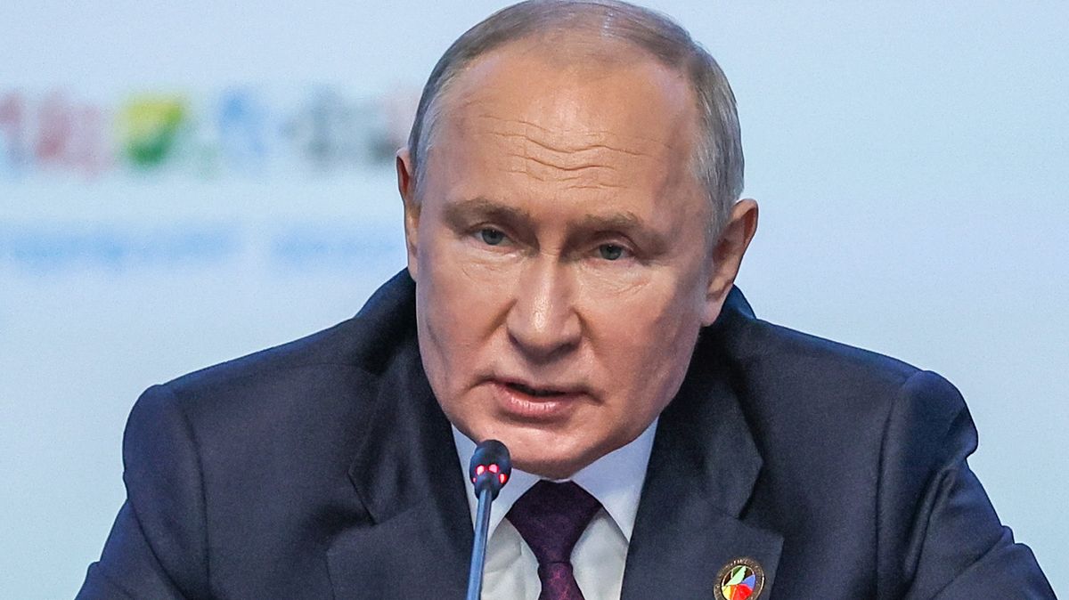 Putin si stěžuje, že s ním USA, NATO a Ukrajina nechtějí jednat