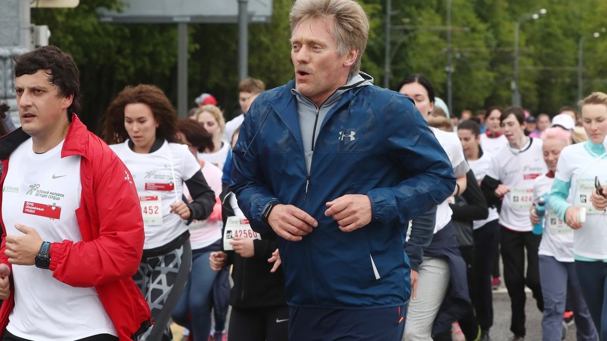 Rusko se vrátí do olympijské rodiny, věří Peskov v konec sankcí. O invazi pomlčel