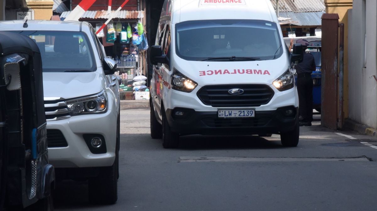 Na Srí Lance havaroval autobus s českými turisty, tři lidé jsou zranění