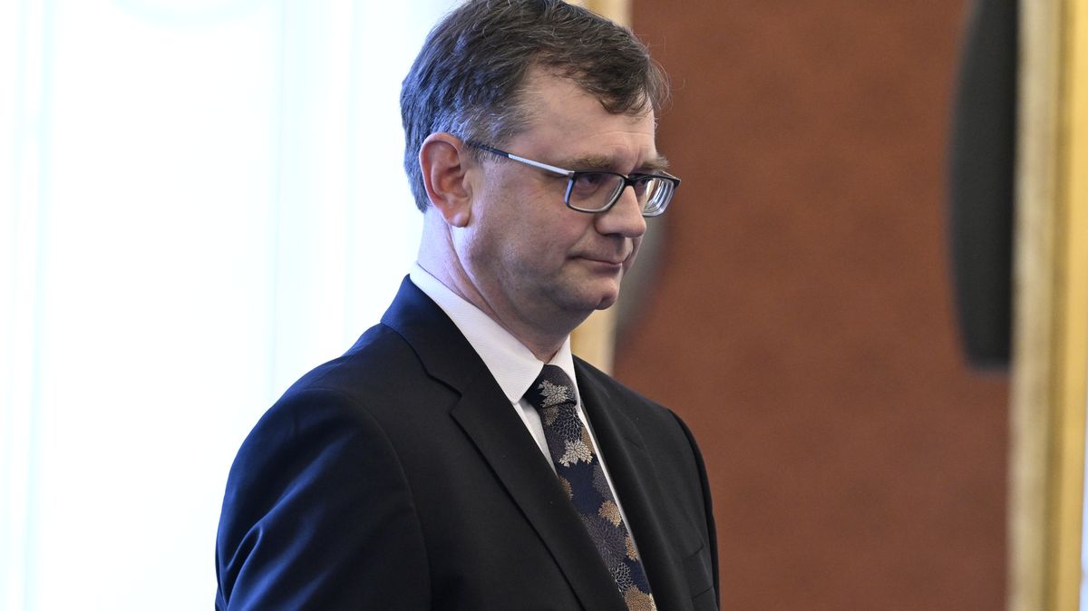 Prezident jmenoval Vojtěcha Šimíčka novým místopředsedou Ústavního soudu